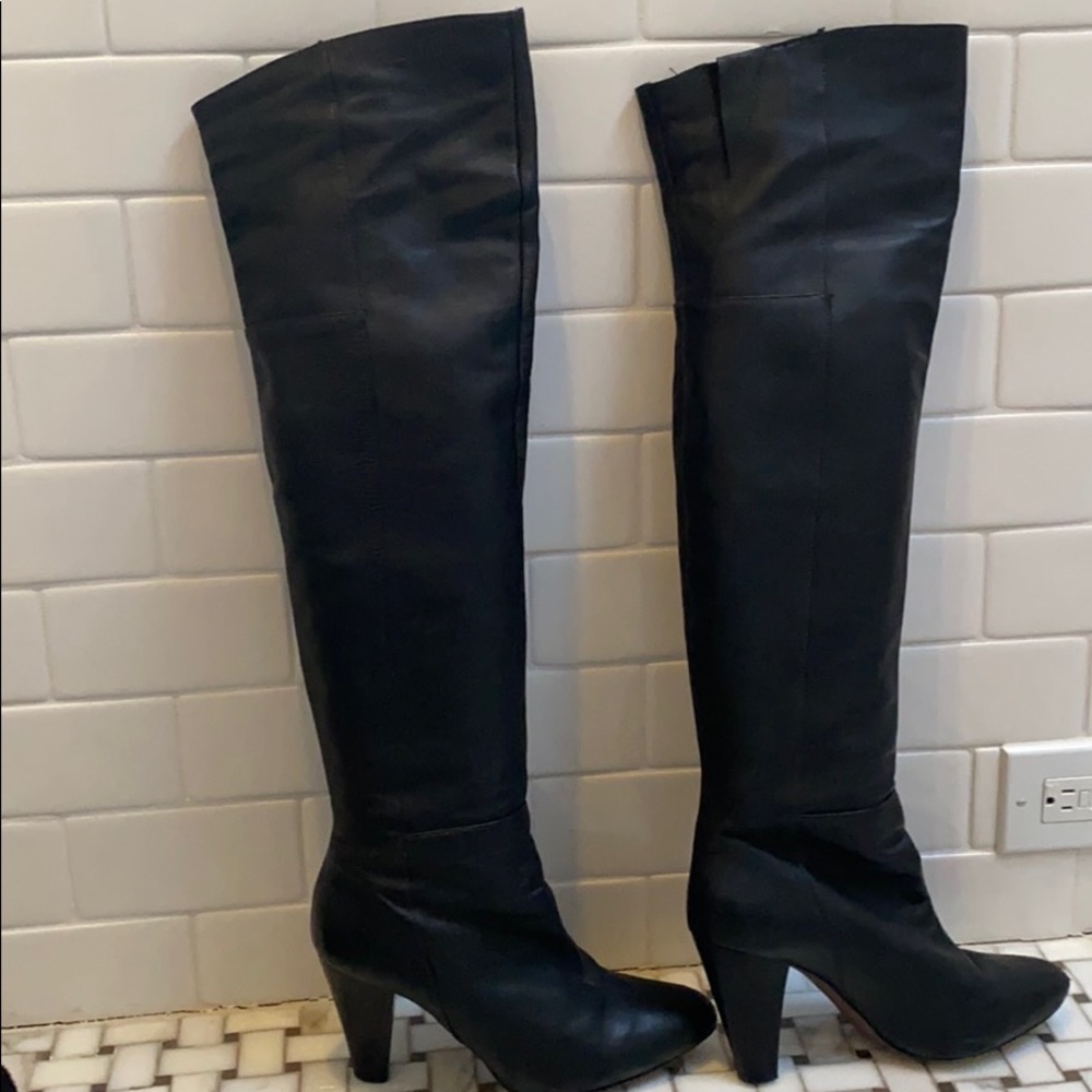 Joie over the knee boots, made in Italy. Sexy.